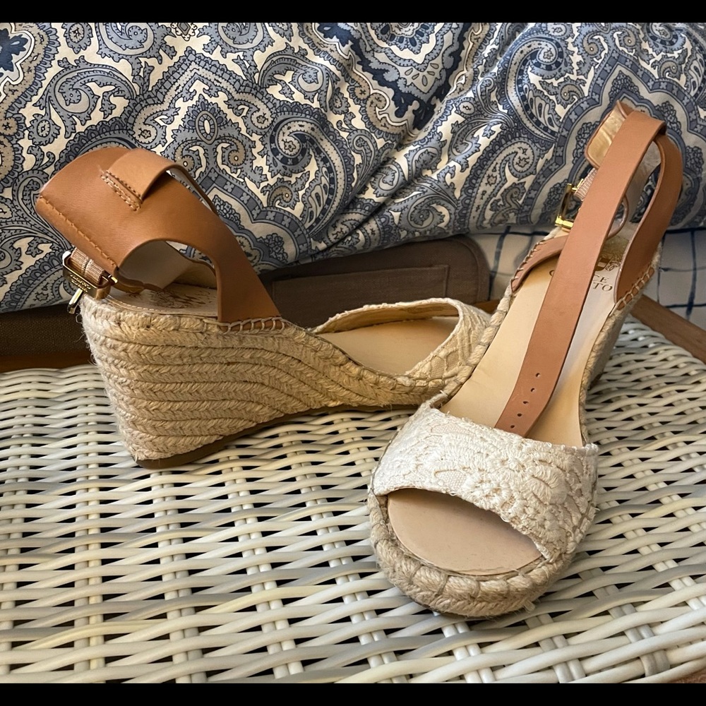 Vince Camuto wedge